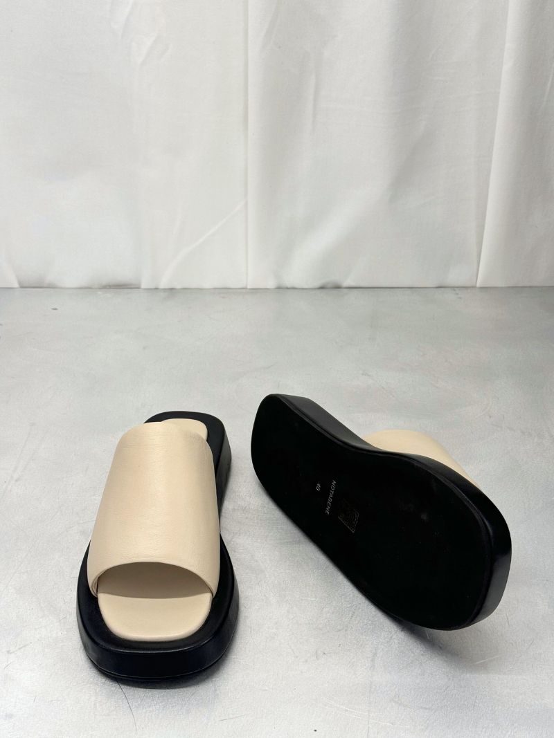 Sort/off-white sandaler med chunky sål, str. 40