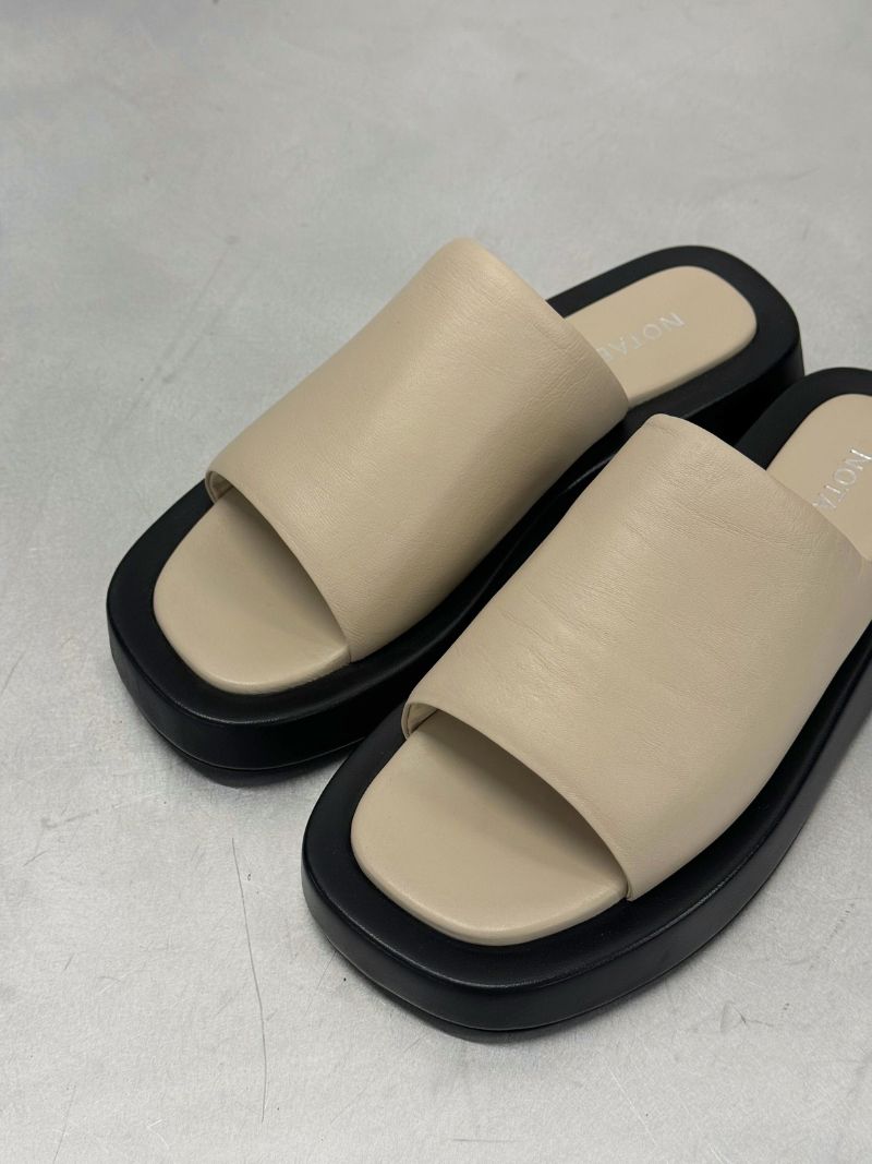 Sort/off-white sandaler med chunky sål, str. 40