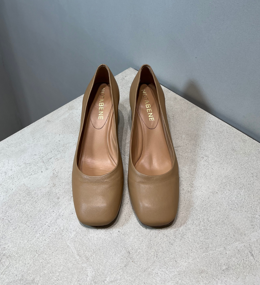 Sample, pumps, beige læder, str. 37