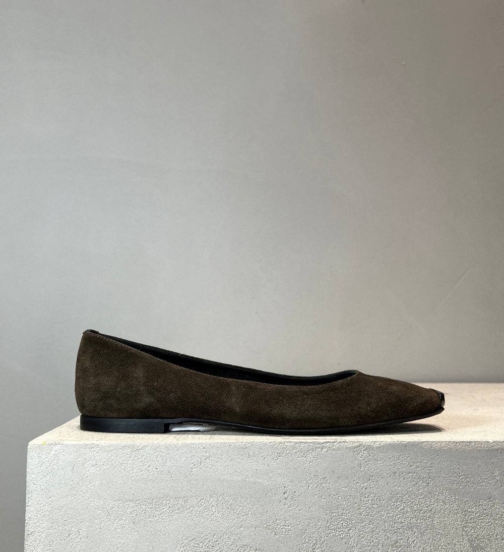 Sample, ballerina, army ruskind, str. 37