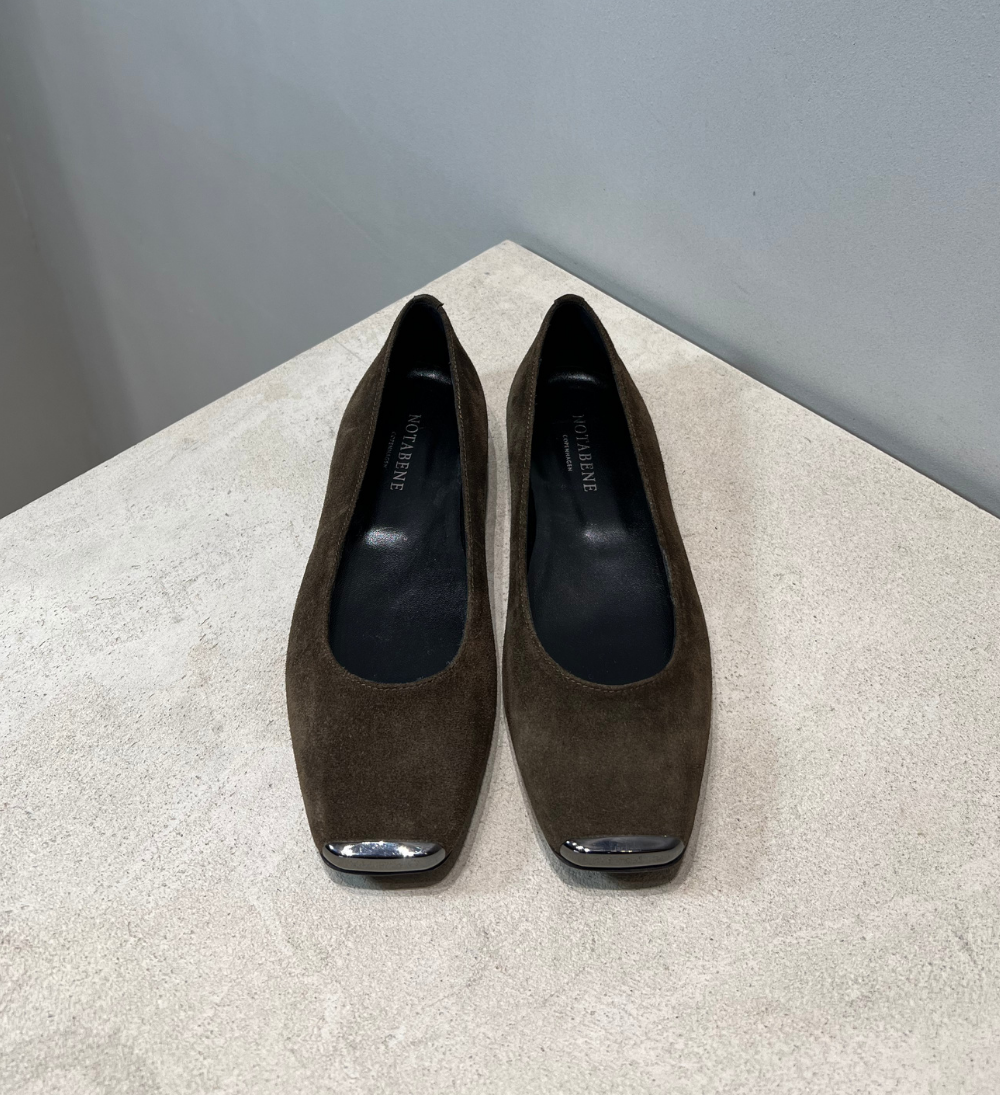 Sample, ballerina, army ruskind, str. 37