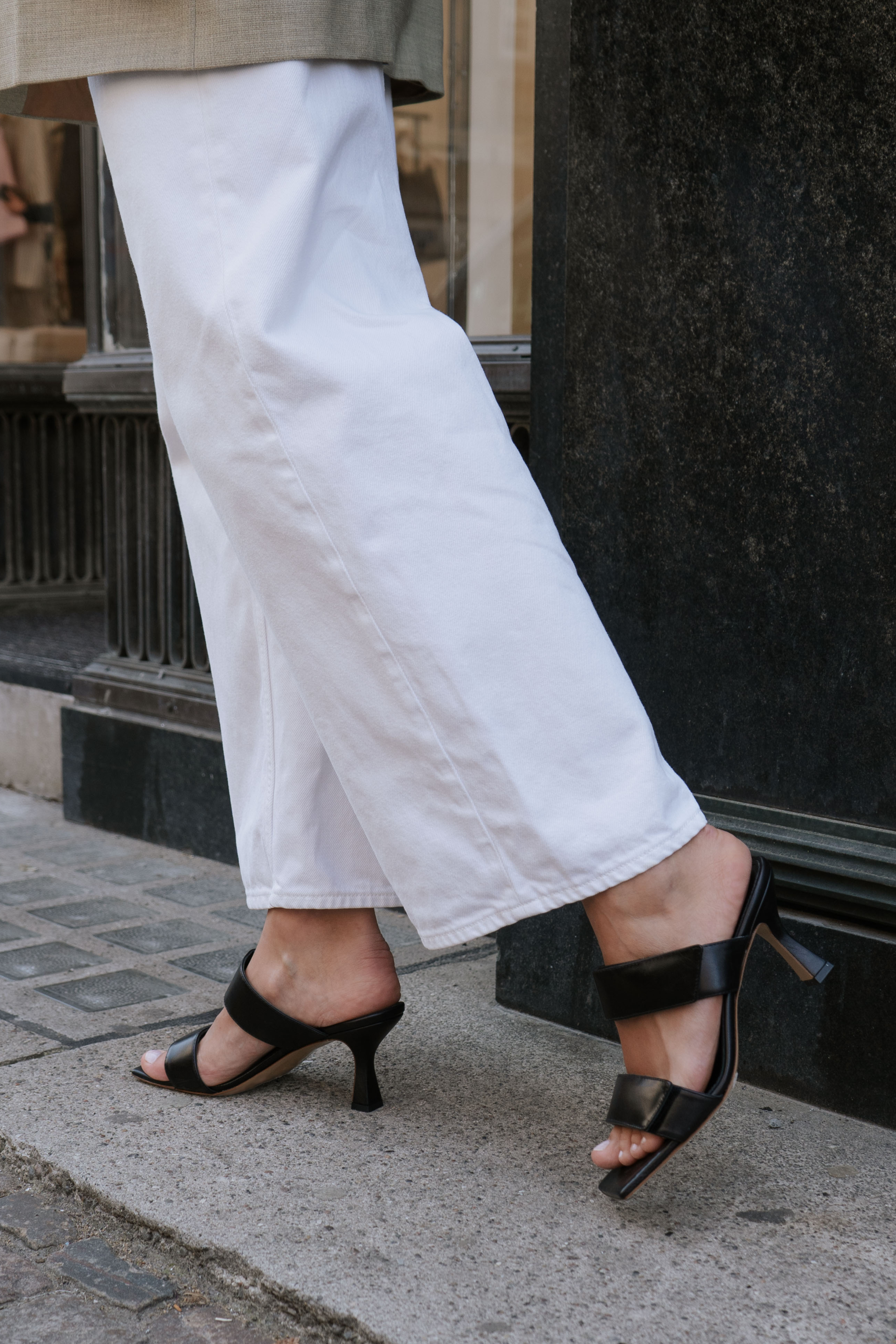 Ilina 70 sandals, black leather