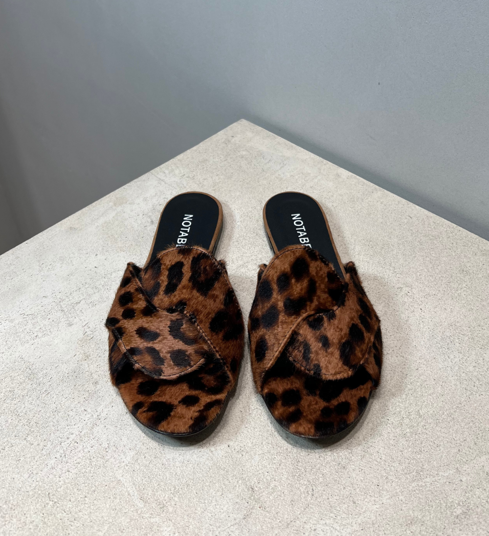 Sample, slippers, leopard kohår, str. 37