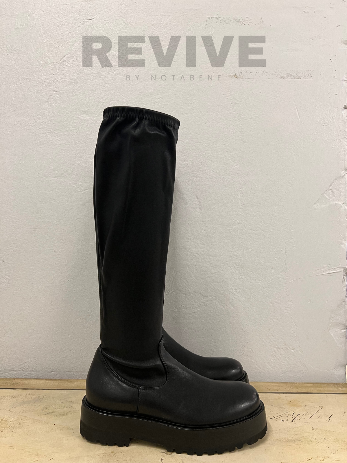 Black long boots on chunky soles, size 38