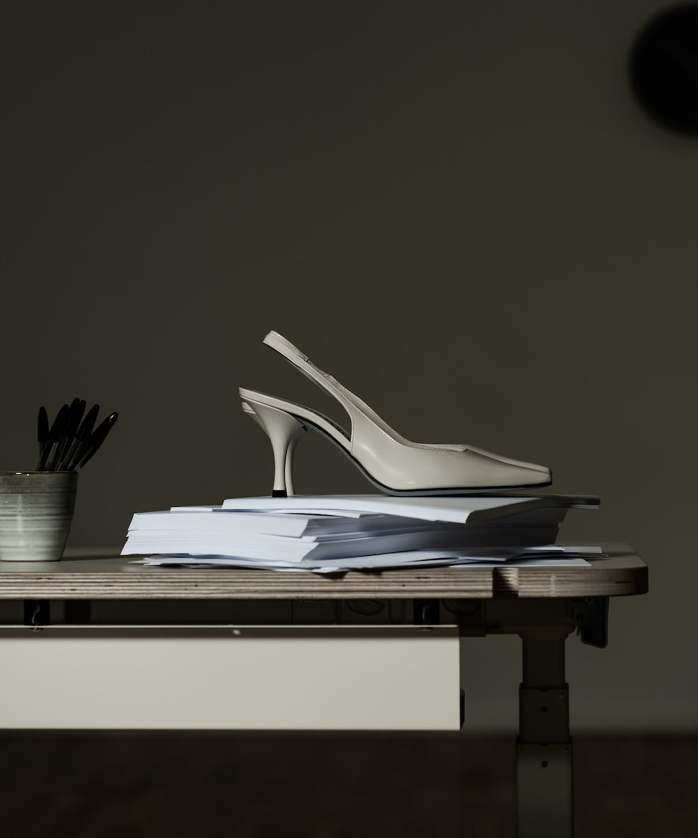 Beti 80 slingback, off-white leather