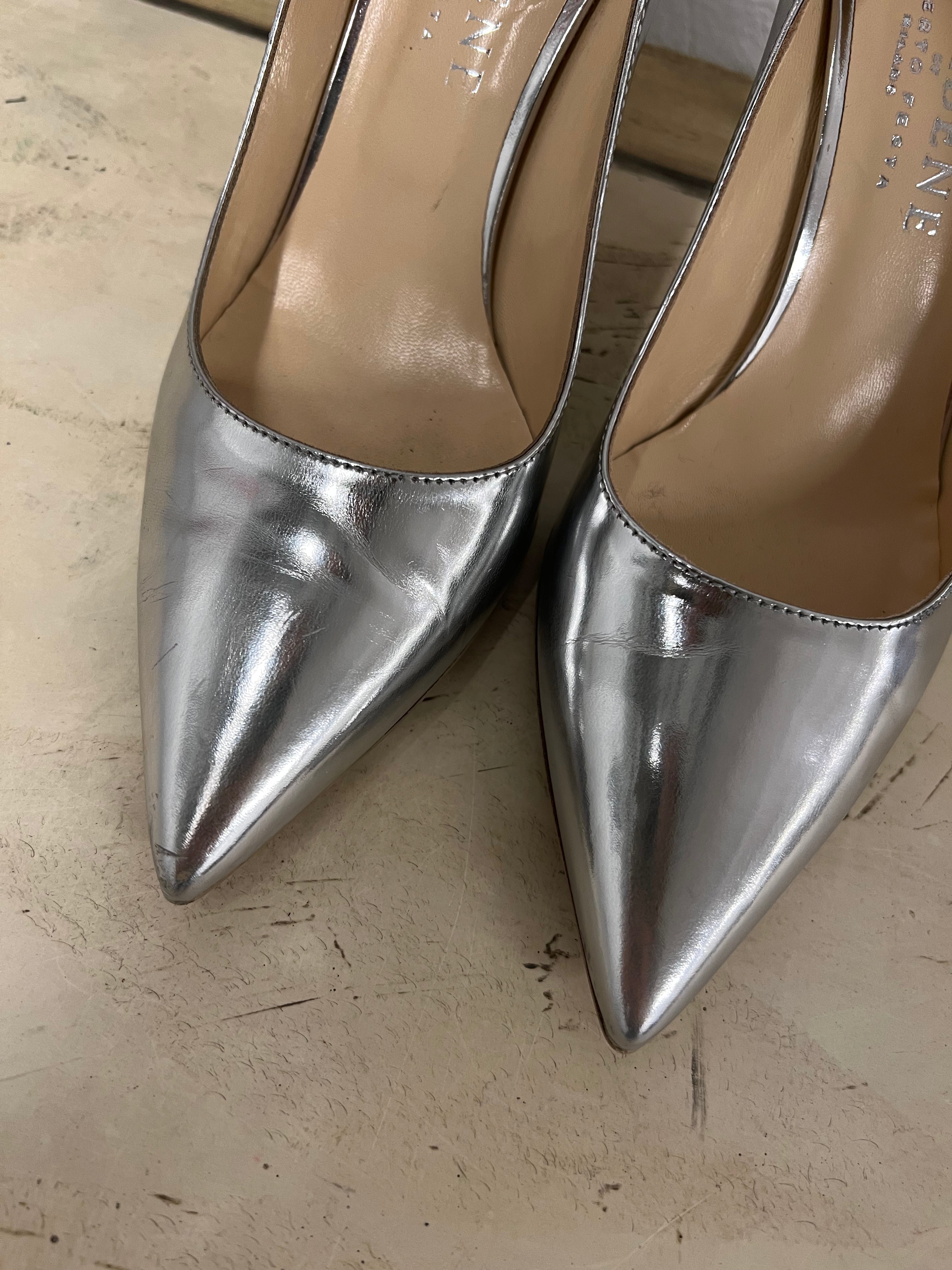 Silver pumps, 75 mm, size 38