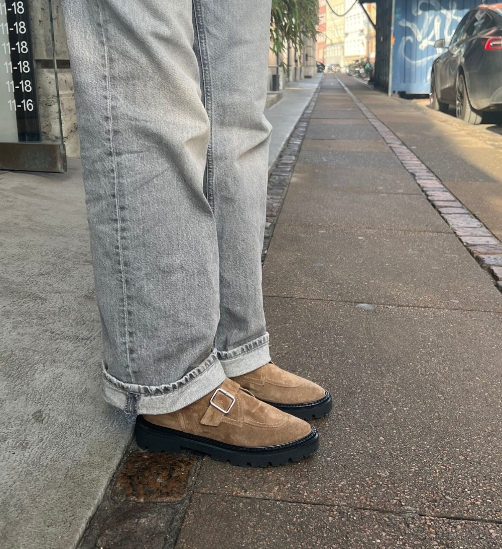 Tenora loafers, camel suede