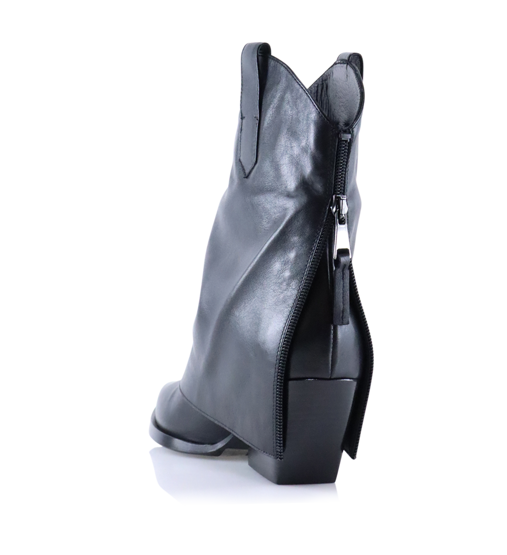 Zorro 60 boots, black leather
