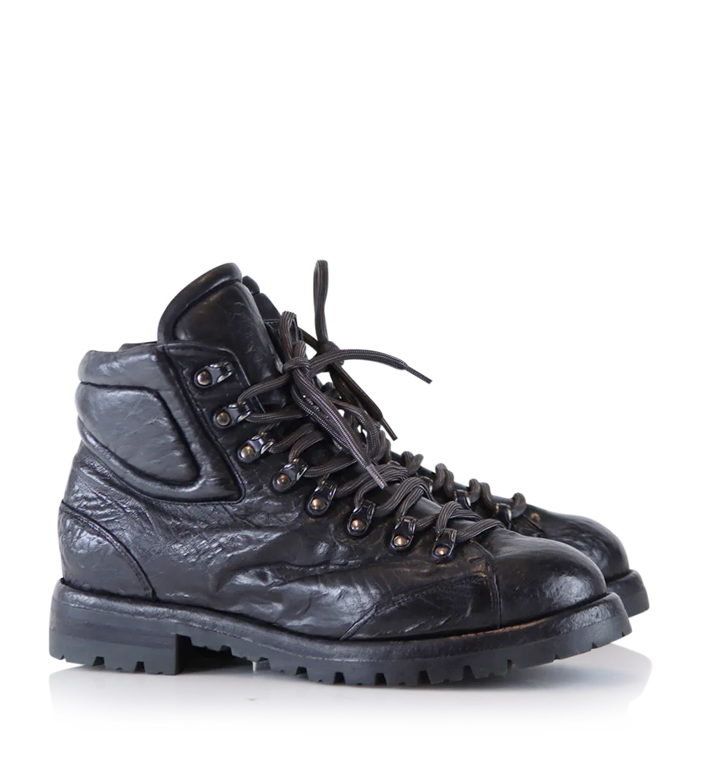Everest boots, black leather