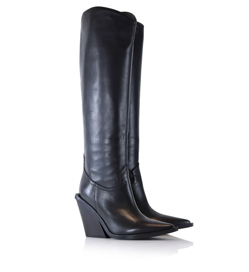 Liva boots, black leather