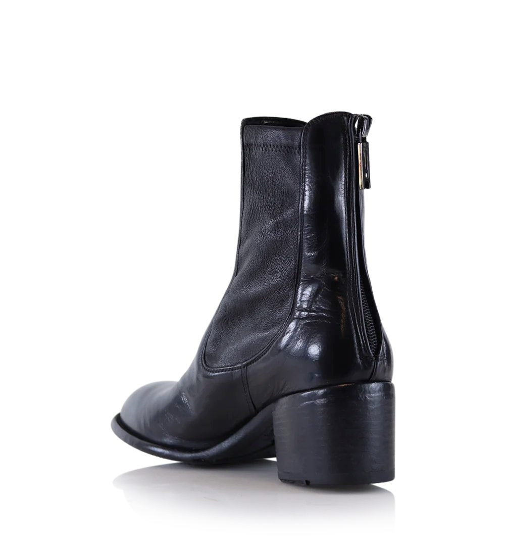 Norma chelsea boots, black leather