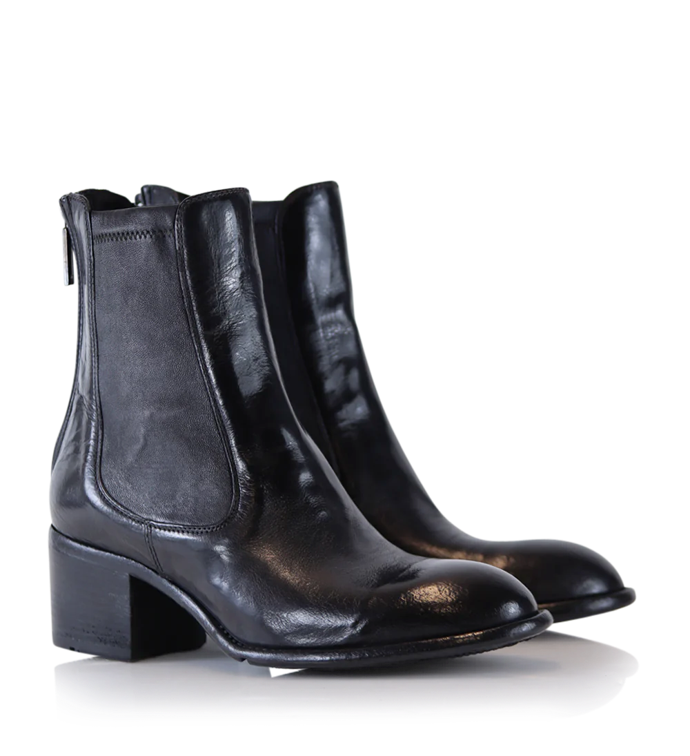 Norma chelsea boots, black leather