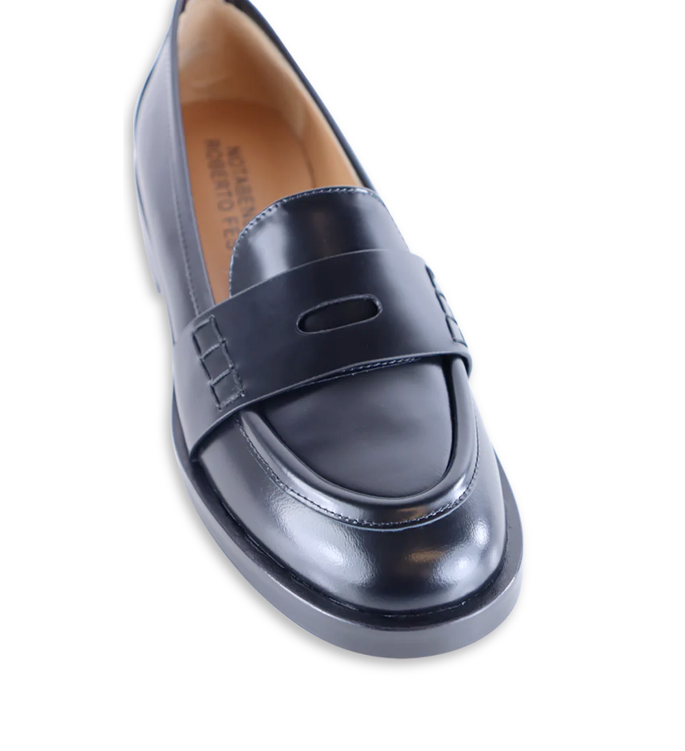 Blondie loafers, black leather