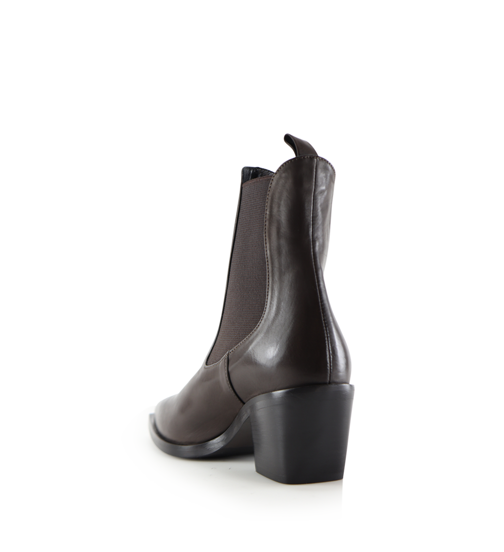 Luna boots, brown leather