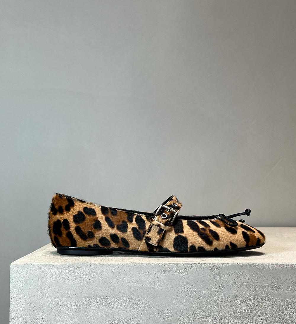 Sample, ballerina, leopard kohår, str. 37