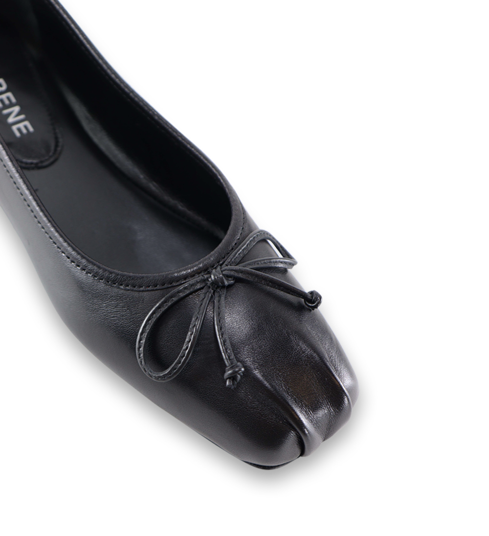 Serena ballerina, black leather