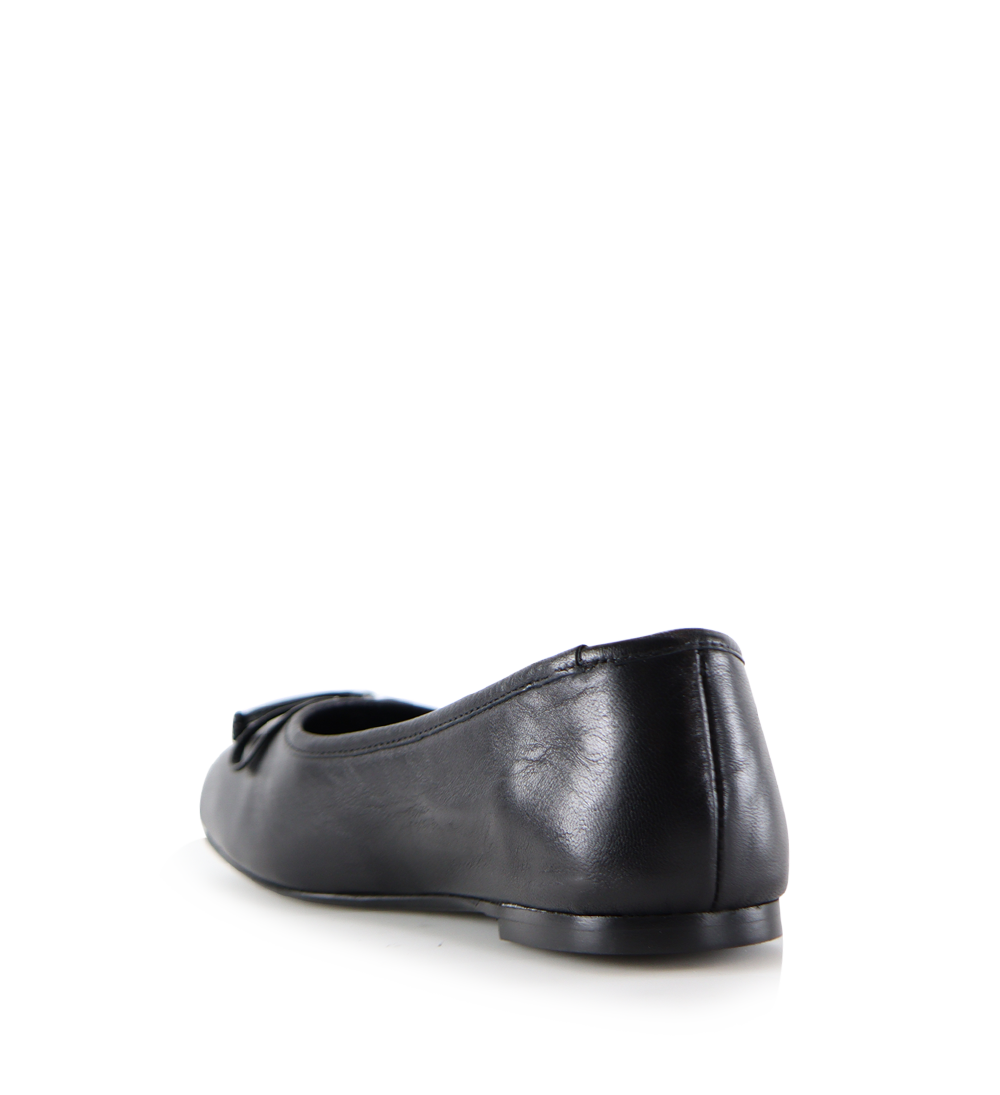 Serena ballerina, black leather