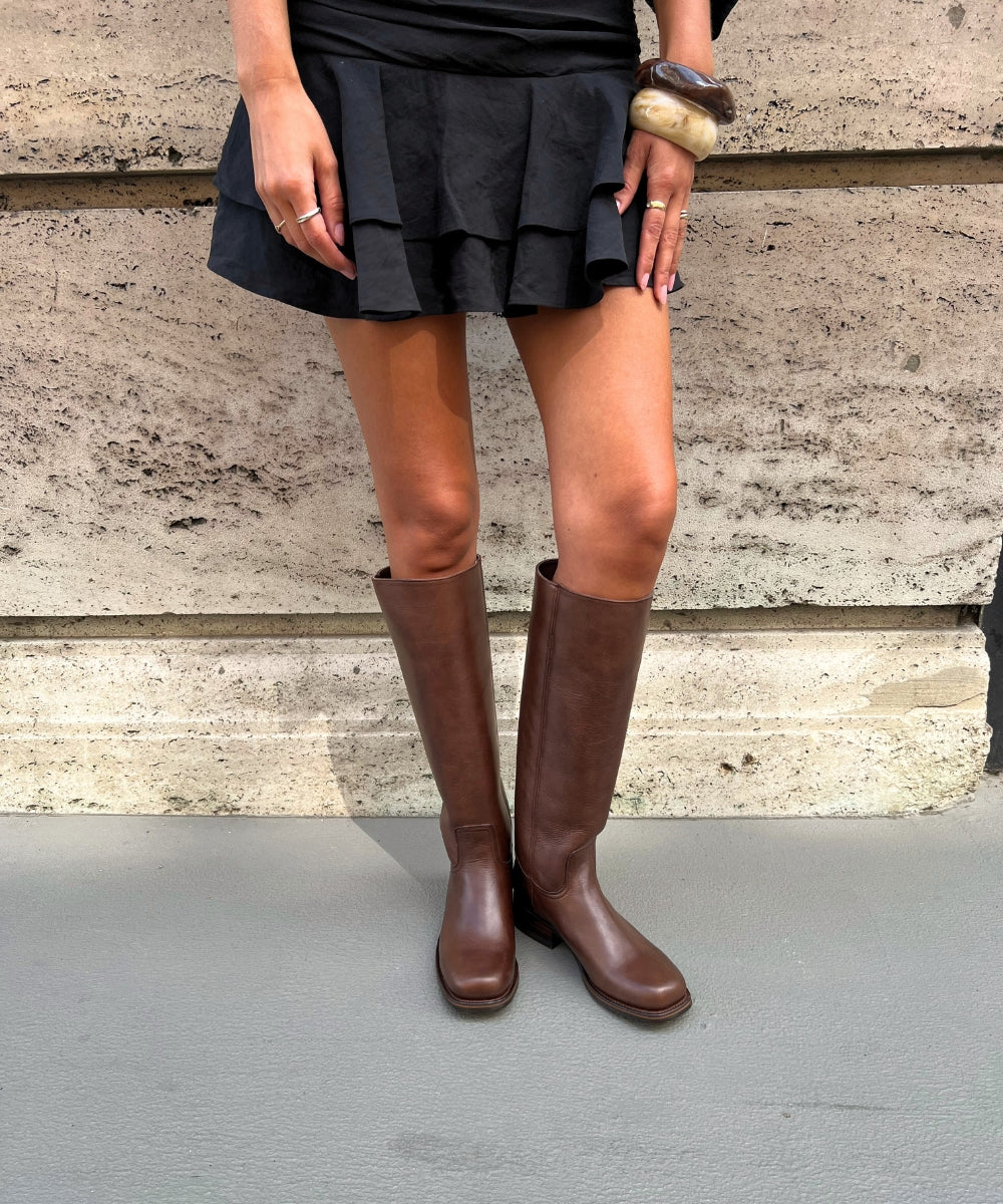 Achilla boots, dark brown leather