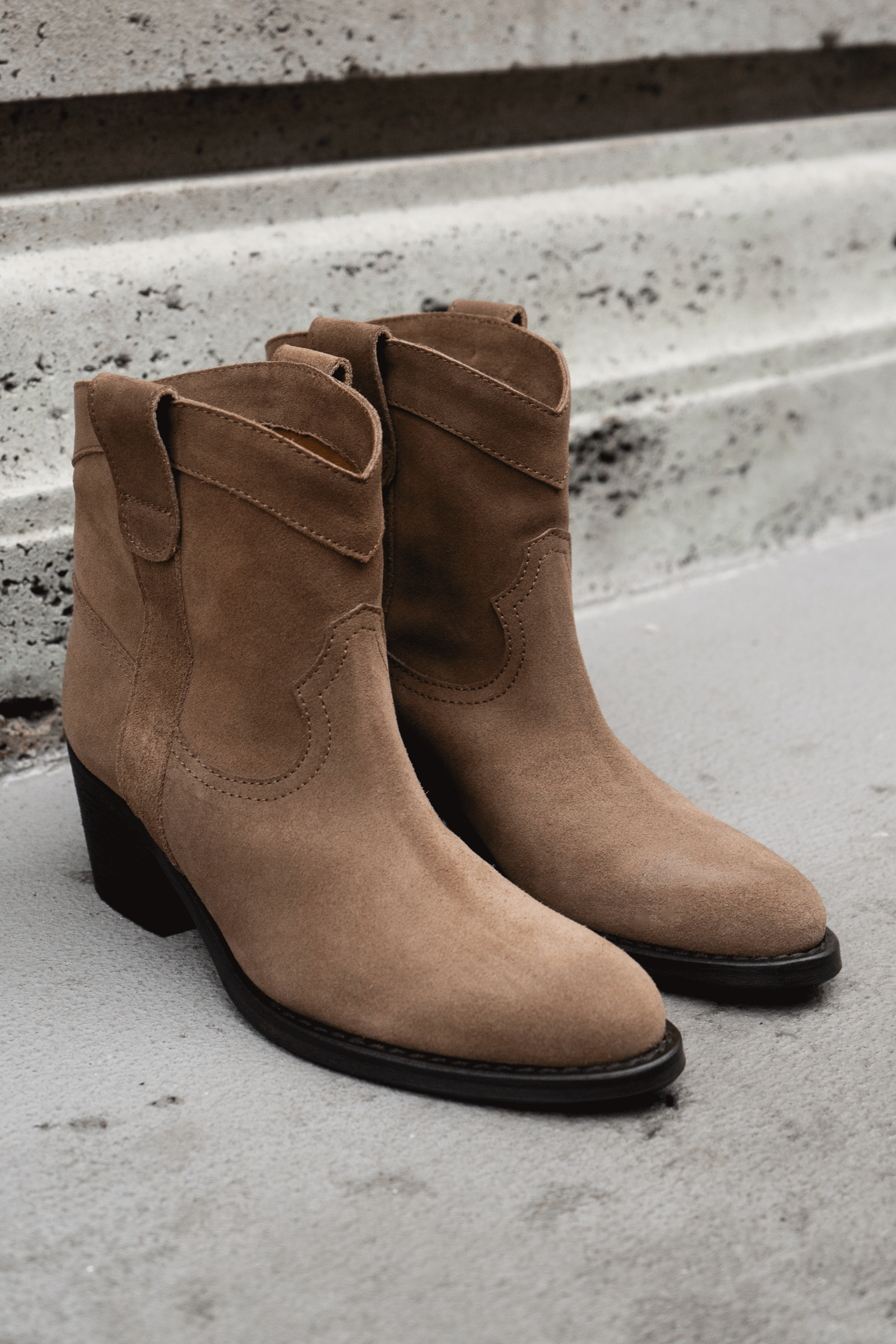 Annika boots, camel suede