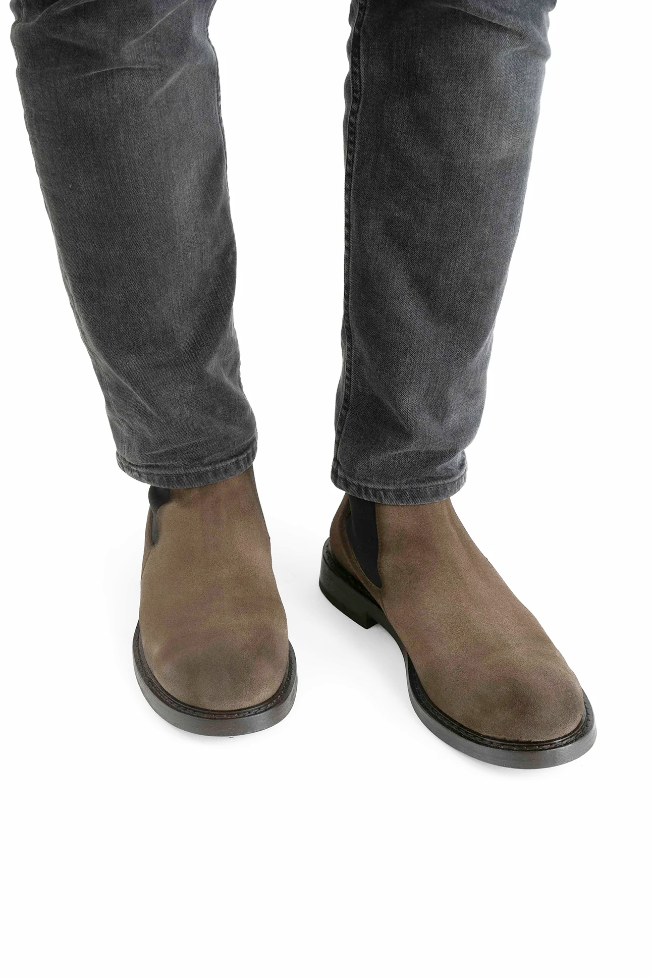 Manuel Chelsea Boots, Camel Suede