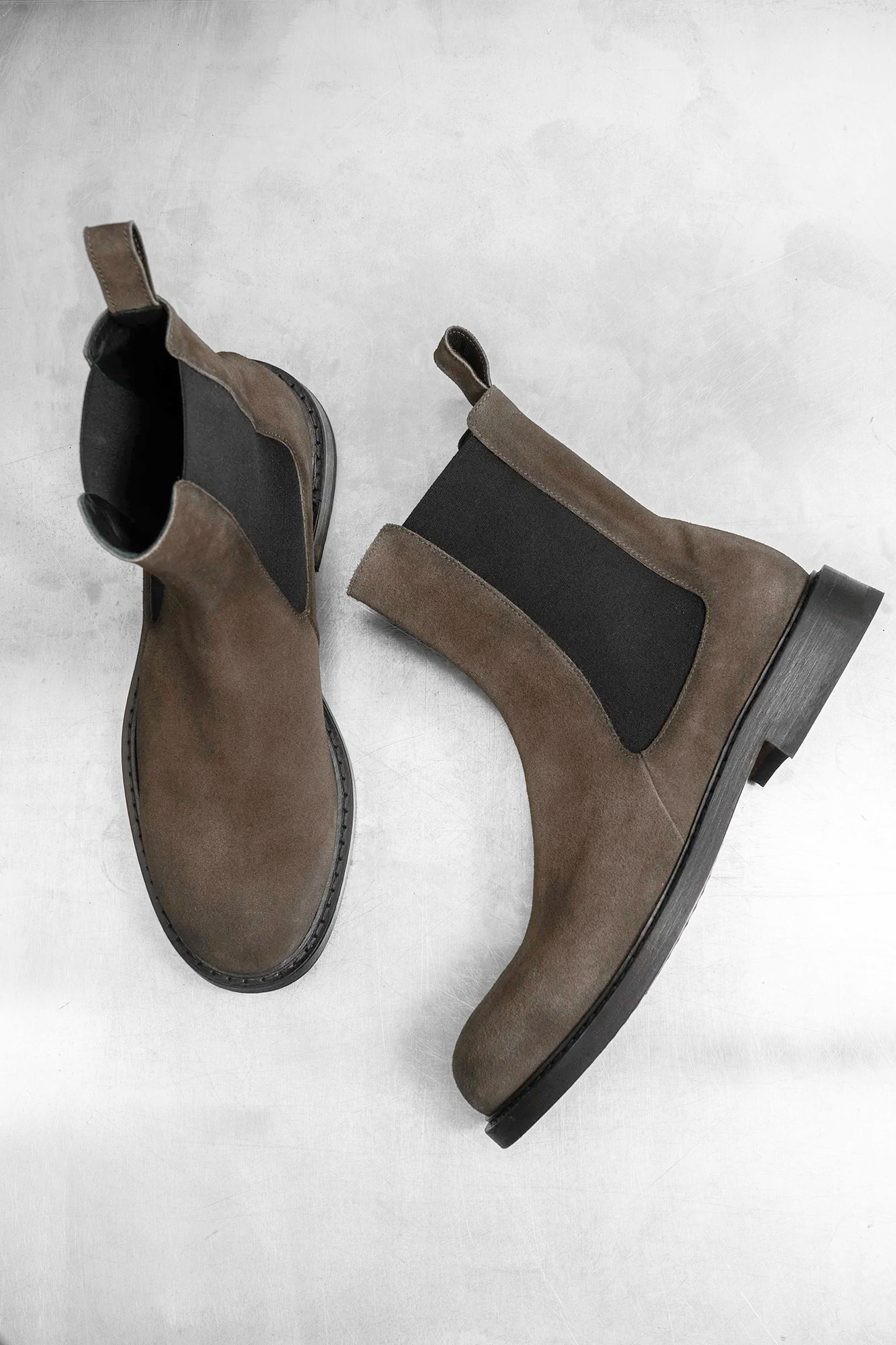 Manuel Chelsea Boots, Camel Suede