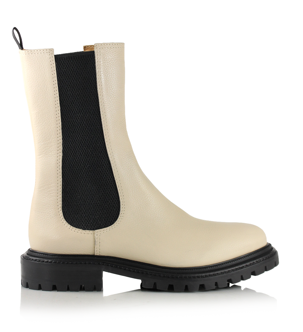 Frigg boots, cream leather