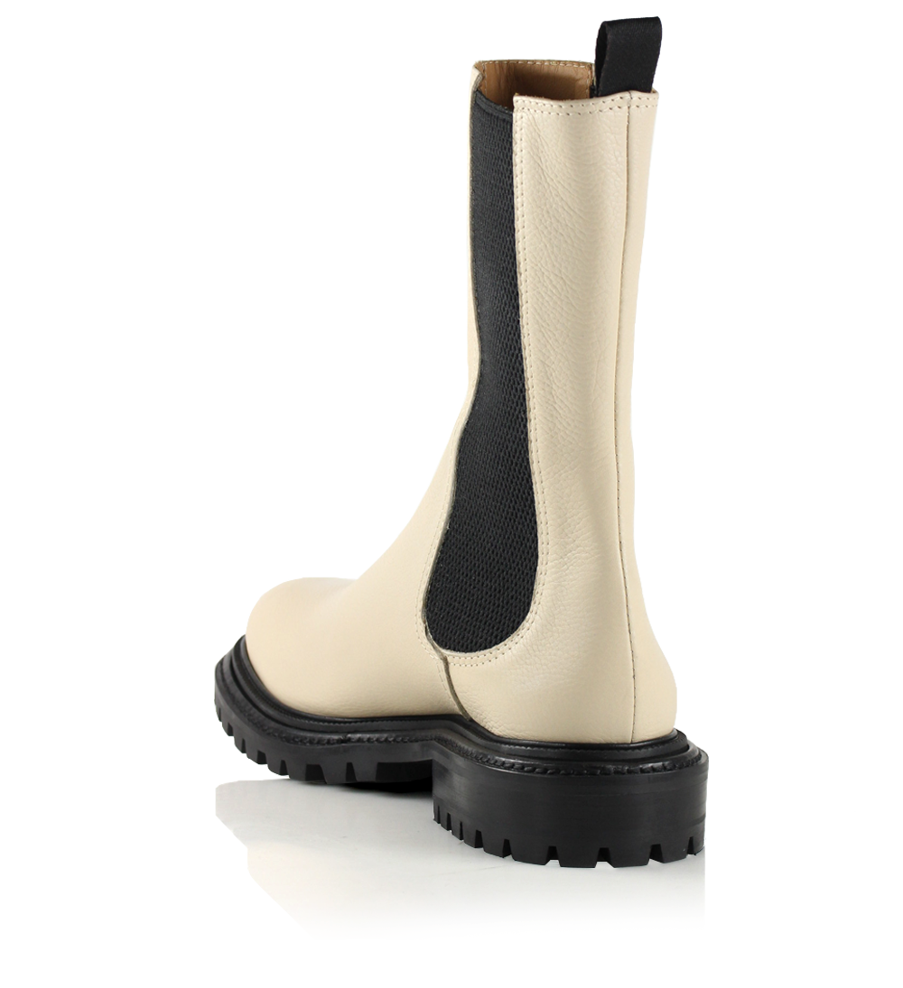 Frigg boots, cream leather