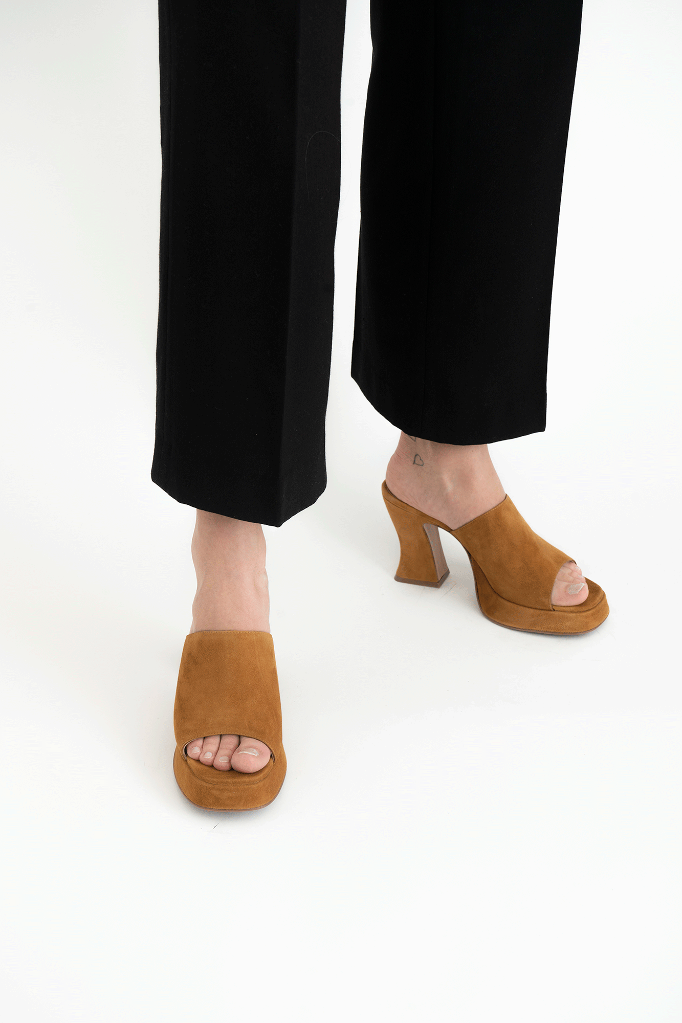 Amara plateau sandaler, brun ruskind