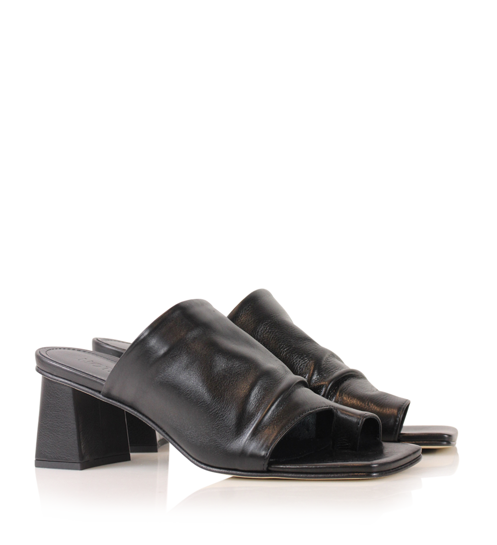 Ariana II sandals, black leather