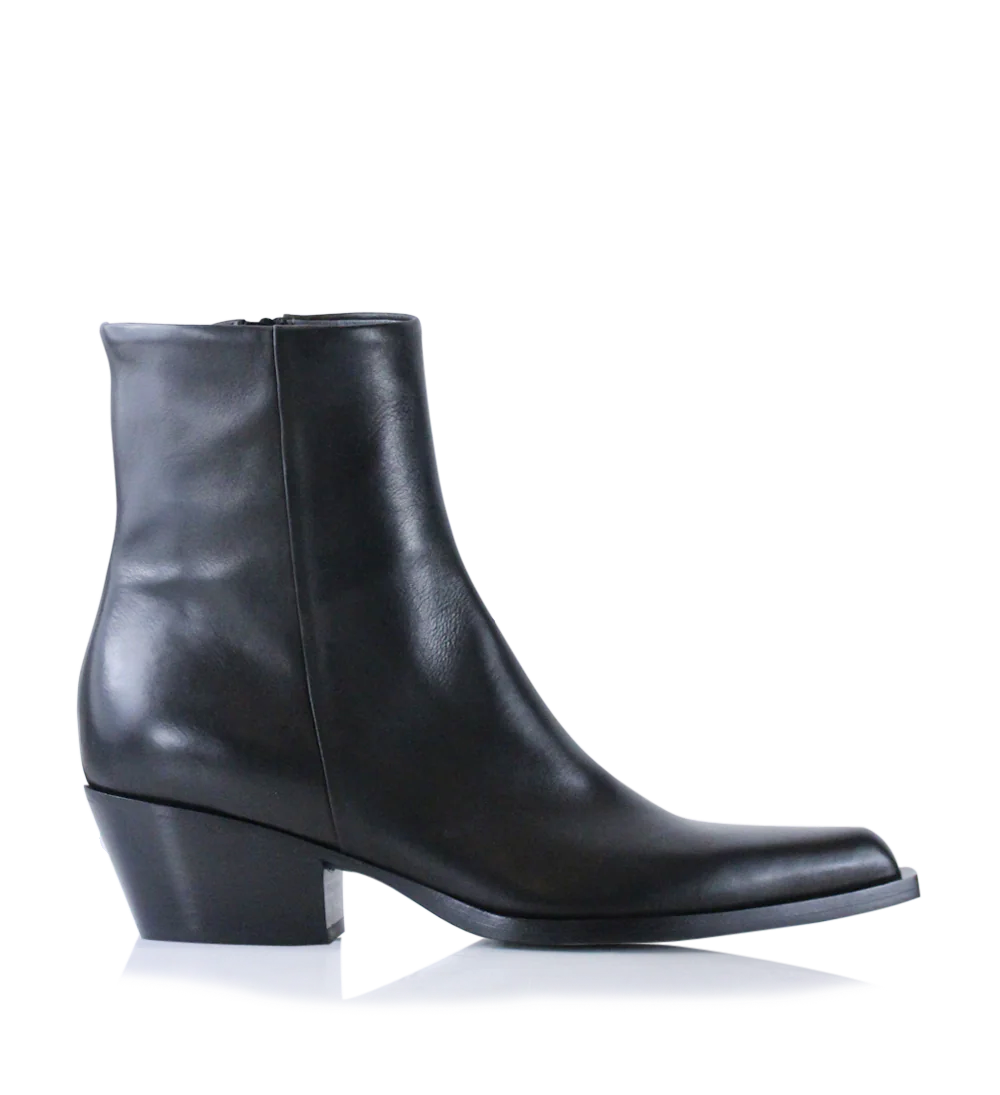Lucy boots, black leather