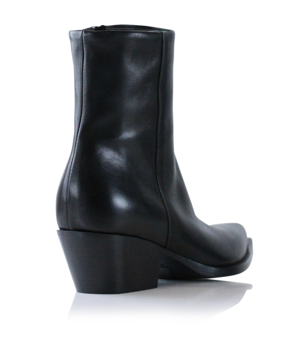 Lucy boots, black leather