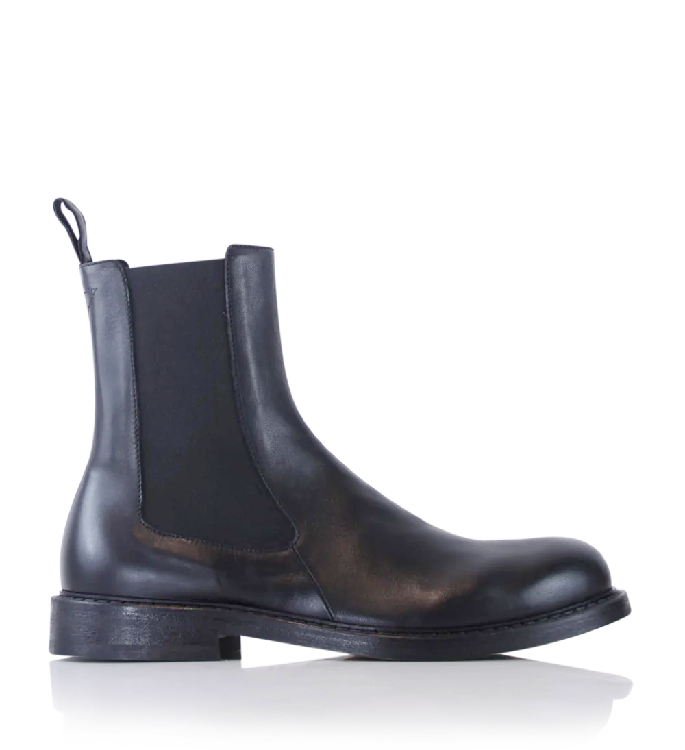 Manual Chelsea Boots, Black Leather