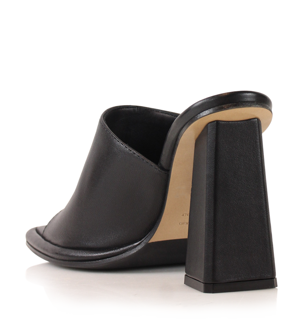 Sofie 95 sandals, black leather