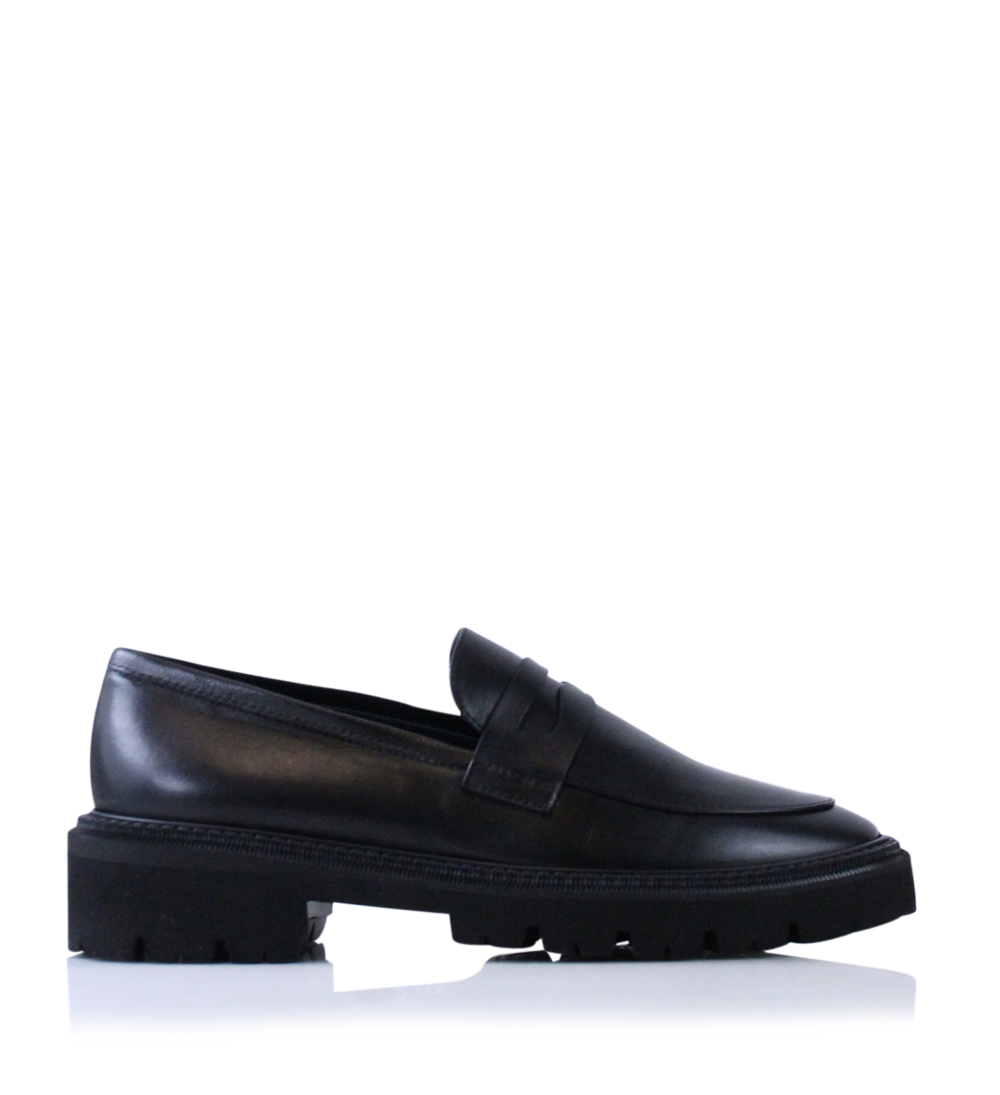 Tilde loafers, black leather