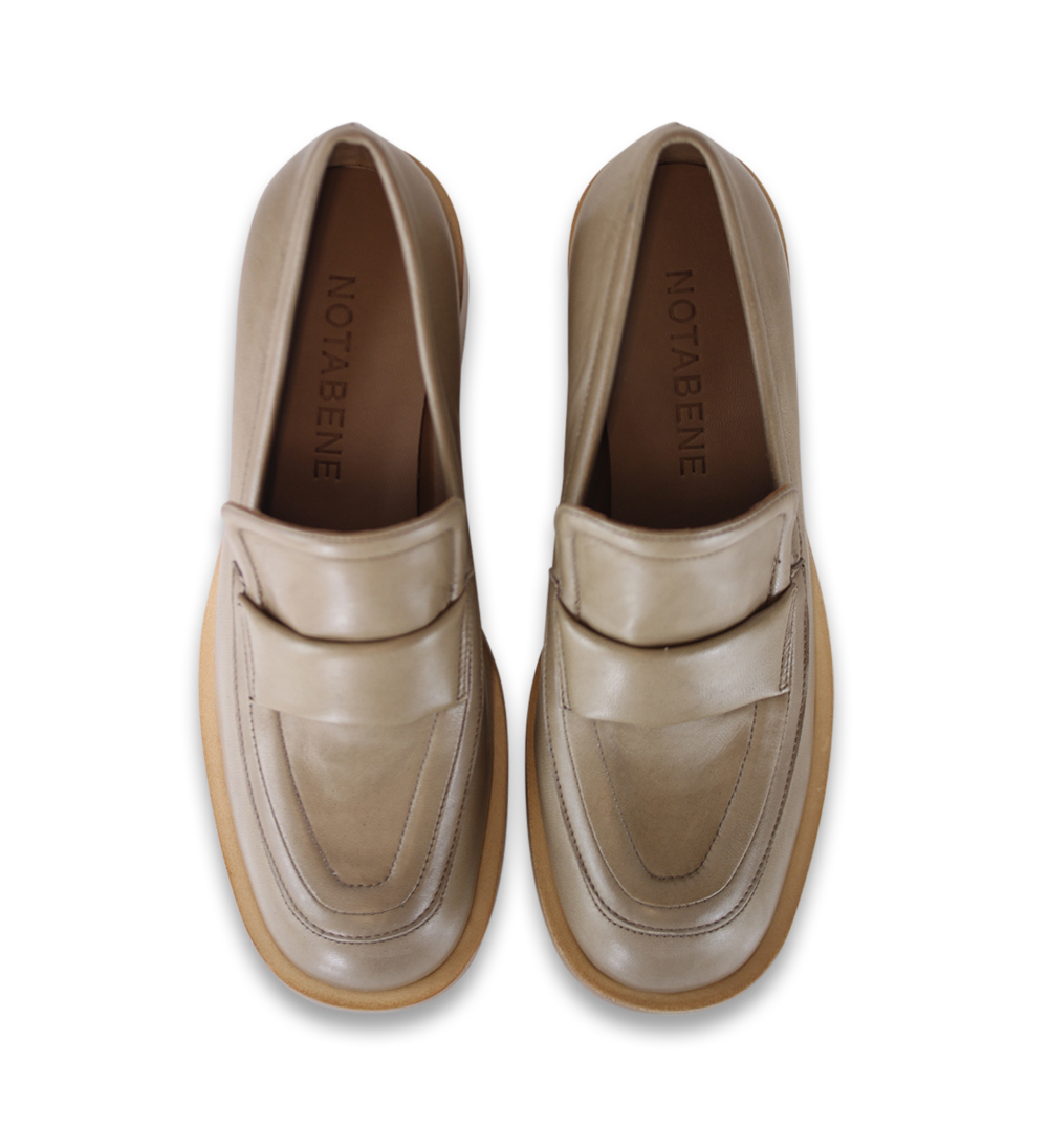 Vera loafers, nude leather
