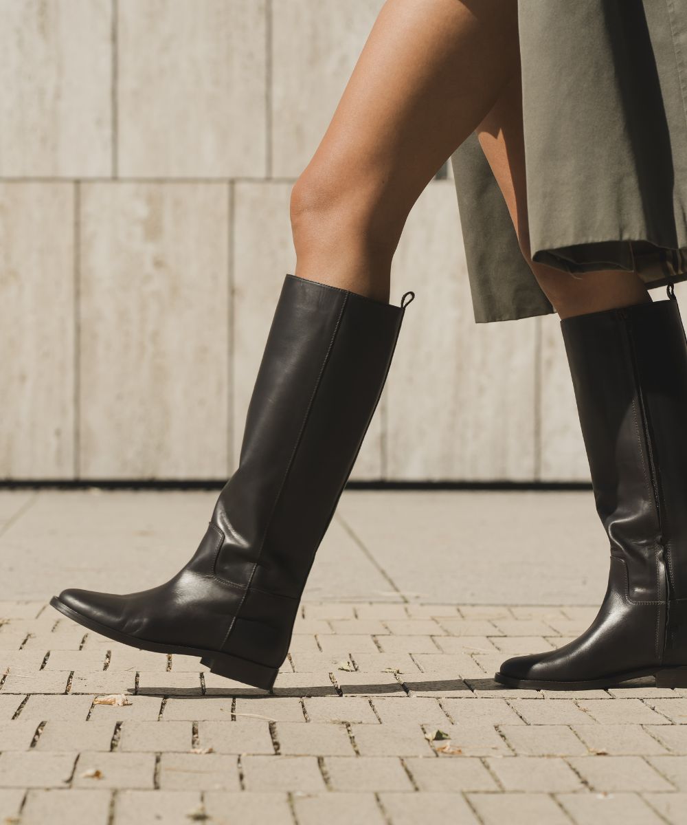 Izella boots, dark brown leather