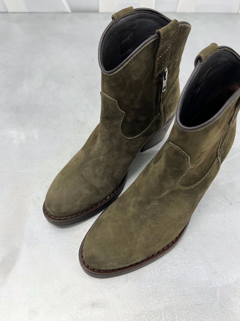 Green ankle boots in suede with heel, size 37