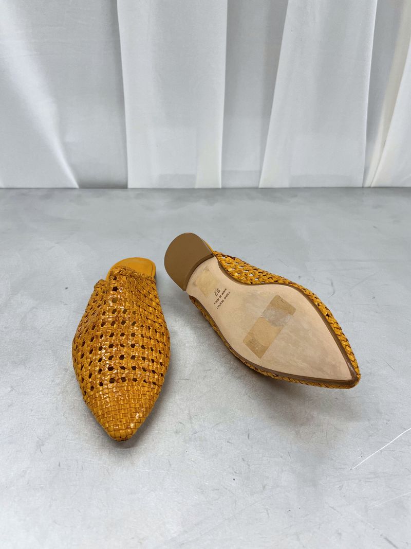Yellow braided leather mules, size 37