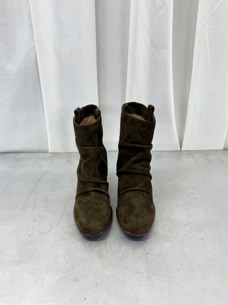 Green suede boots with a heel, size 36,5