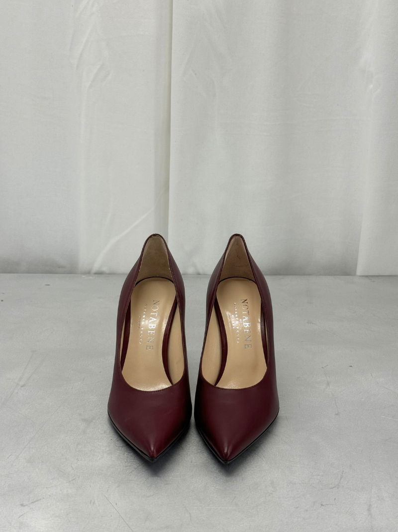 Burgundy pumps, size 37