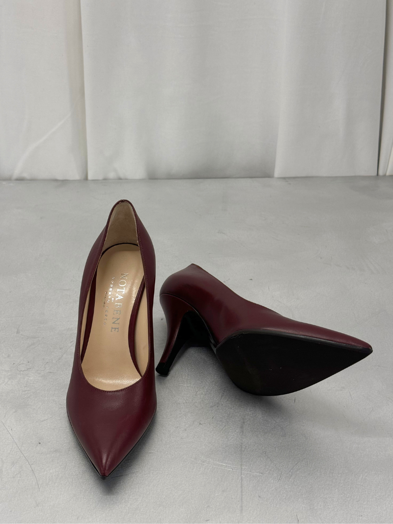 Burgundy pumps, size 37