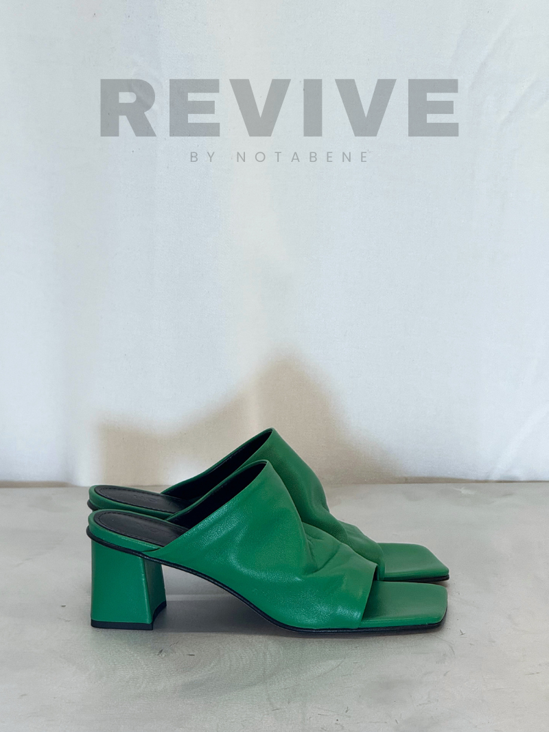 green sandal with heel, size 35.5