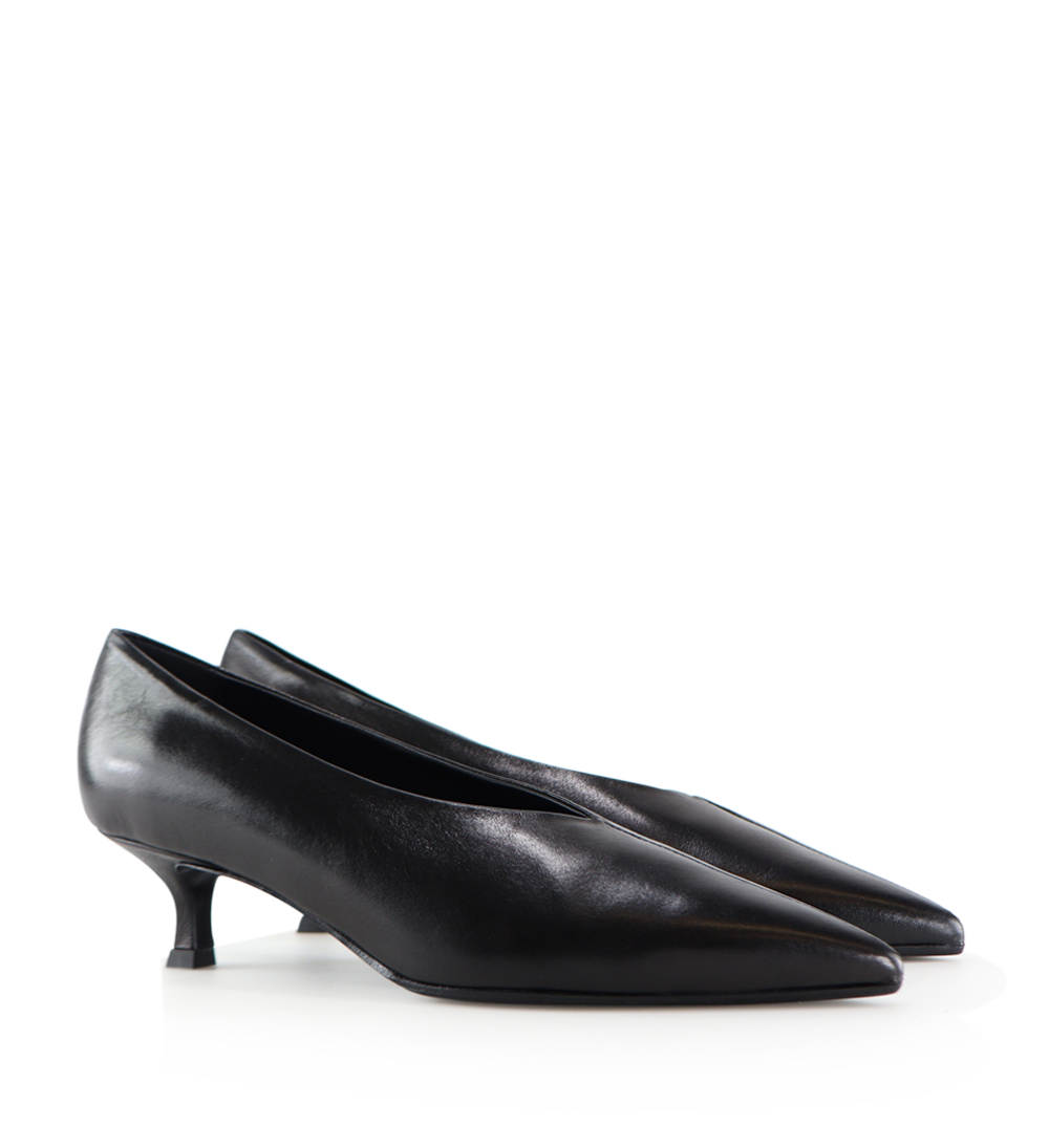 Gaia 40 stilettos, black leather