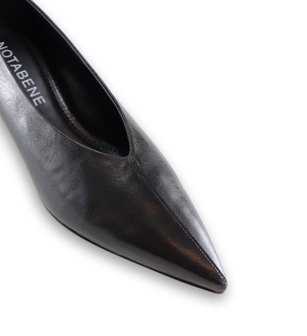 Gaia 40 stilettos, black leather