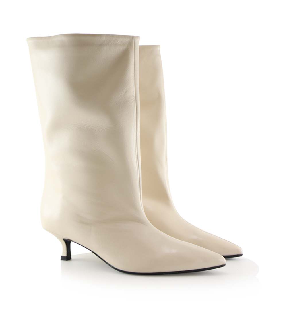 Greer boots, off-white leather