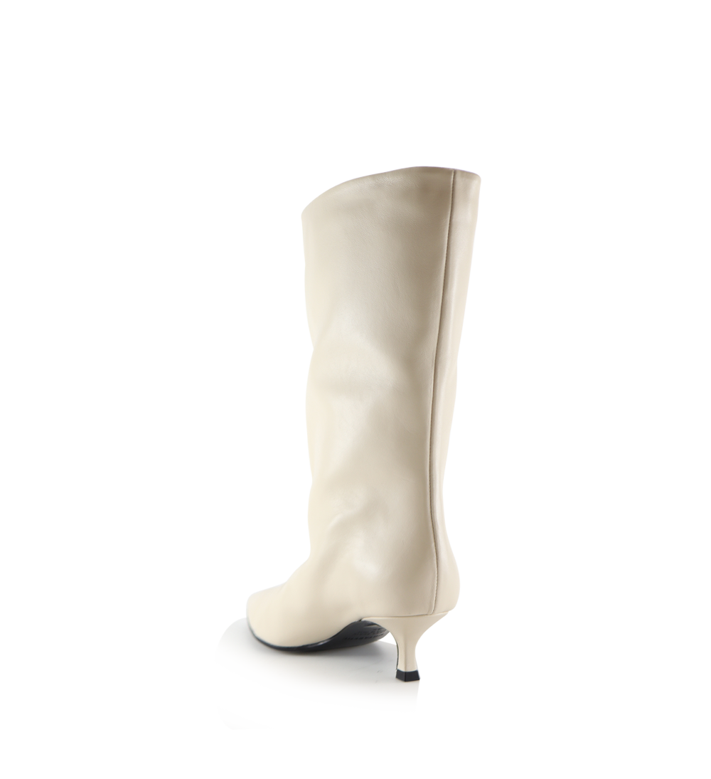 Greer boots, off-white leather