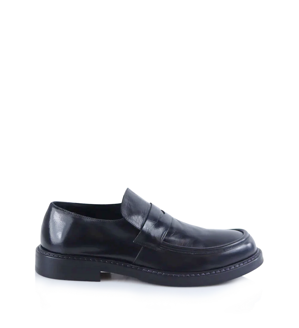Renzo loafers, black leather