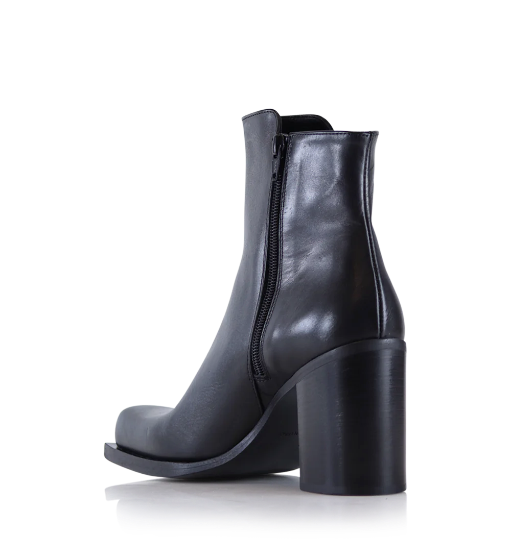 Dawson boots, black leather