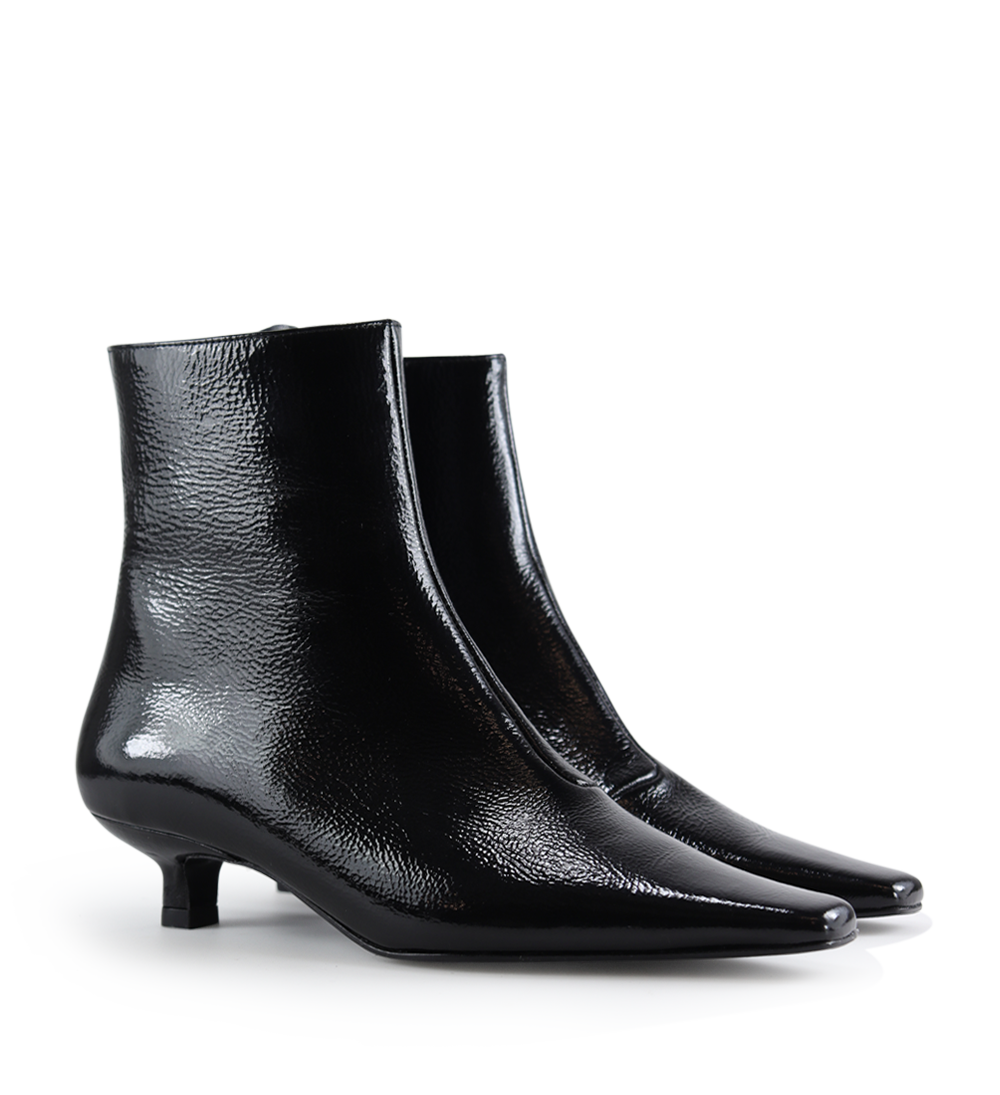 Elly boots, black patent