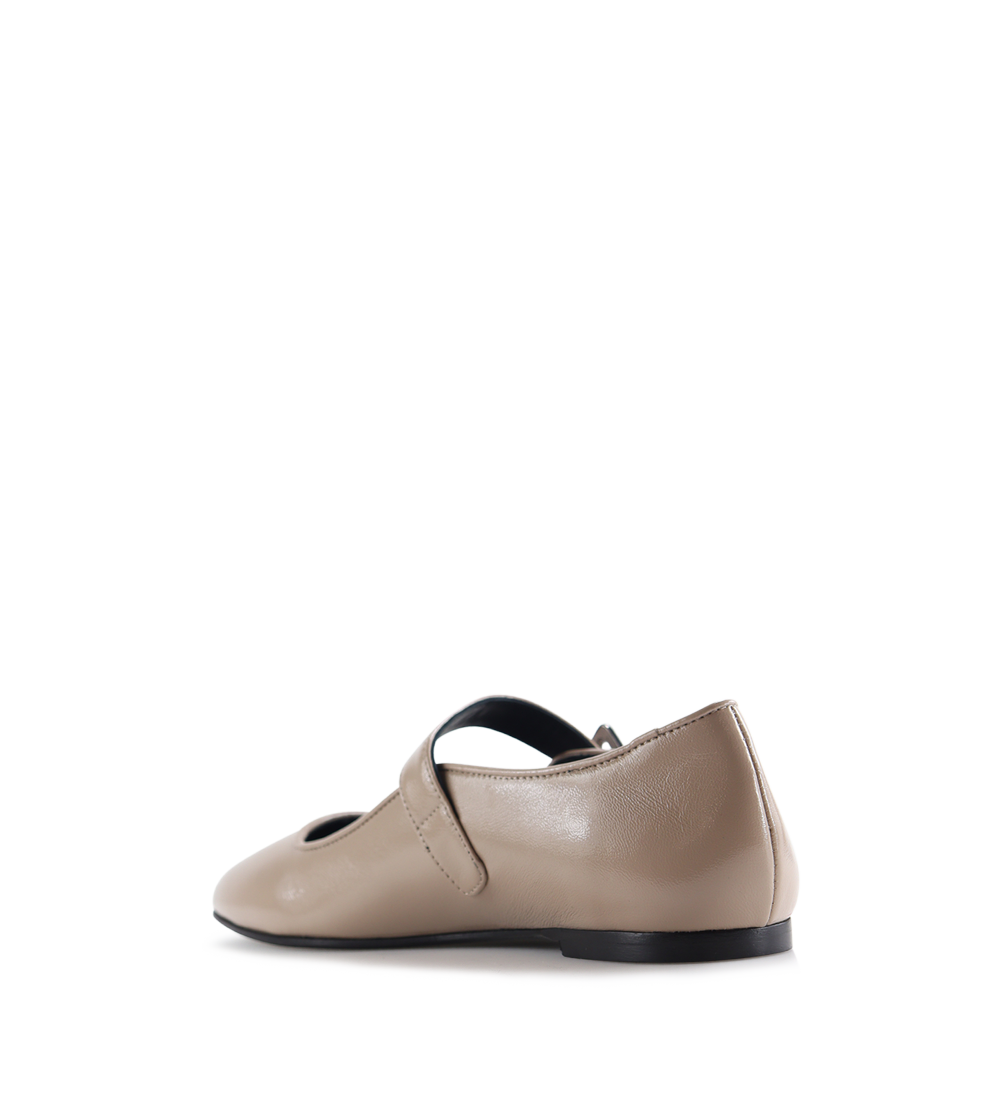 Bertha ballerinas, nude patent